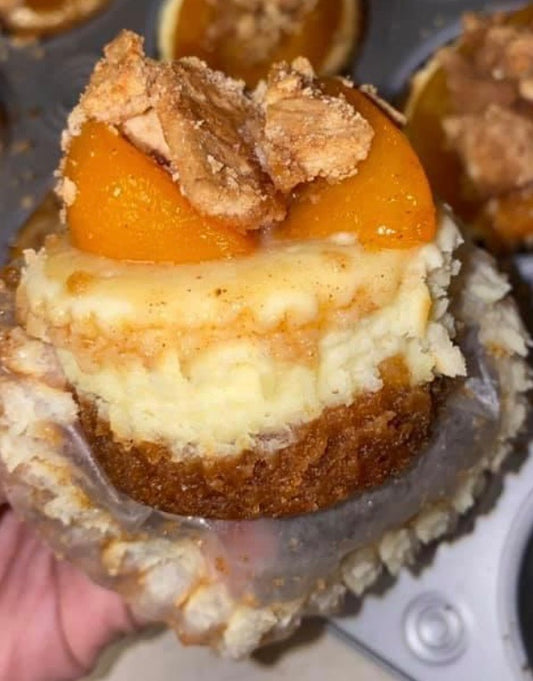 Peach Cobbler Chessecake Cupcakes